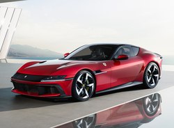 Ferrari revela esportivo com motor V12 raíz de 820 cv; ouça o ronco