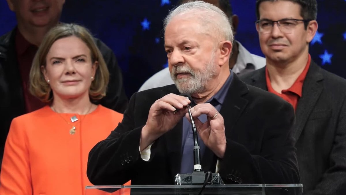 Lula discursa após resultados do primeiro turno das eleições 2022
