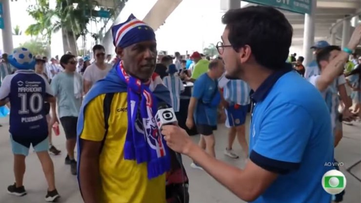 Repórter descobre ao vivo que entrevistava pai de Vozinha