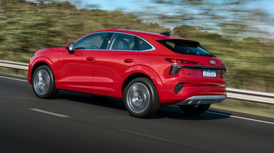 Novo Audi Q3 Sportback tem perfil cupê, teto mais baixo que o SUV e produção nacional no Paraná