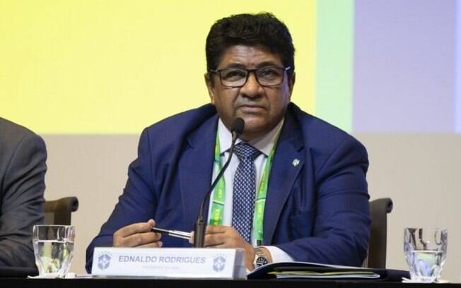 Presidente da CBF, Ednaldo Rodrigues propõe perda de pontos a clubes em casos de racismo