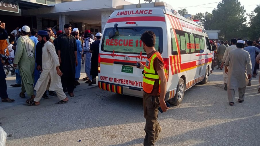 Mais de 40 pessoas moreram por conta de explosão em comício político no Paquistão