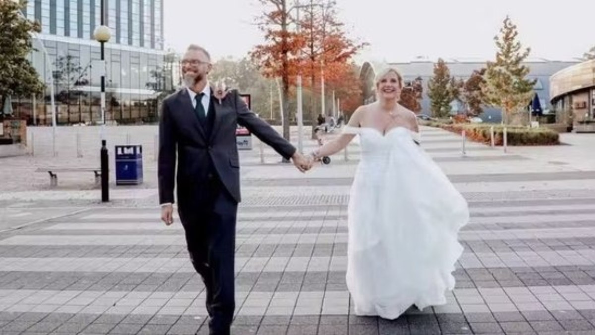 Mulher salva homem atropelado e encontra o amor da vida Mulher salva homem atropelado e encontra o amor da vida