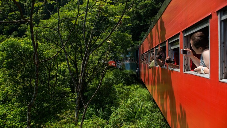 Veja vídeo do trem brasileiro eleito um dos mais bonitos do mundo