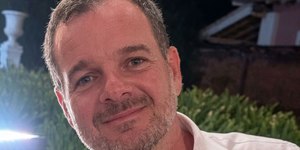 Juiz é encontrado morto em veículo em chamas no interior de SP