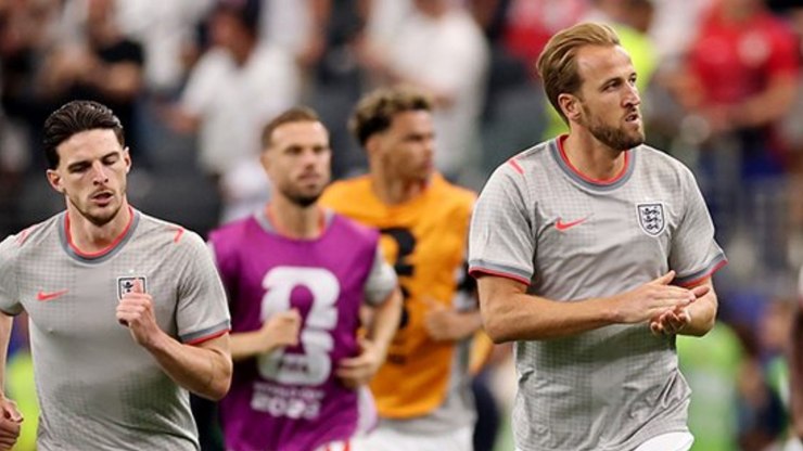 Kane%20lidera%20Inglaterra%20na%20estreia%20contra%20a%20Cro%C3%A1cia%20de%20Modric