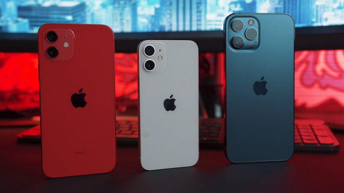 iPhones iPhones