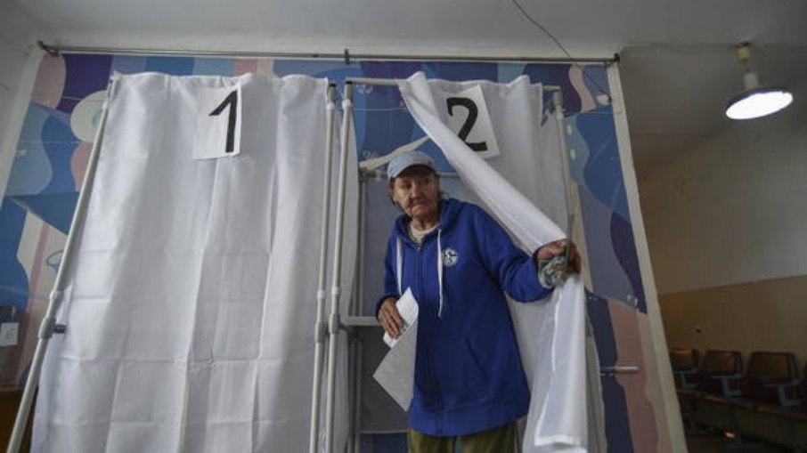 Votação em referendo para anexação da Rússia em Zaporizhzhia
