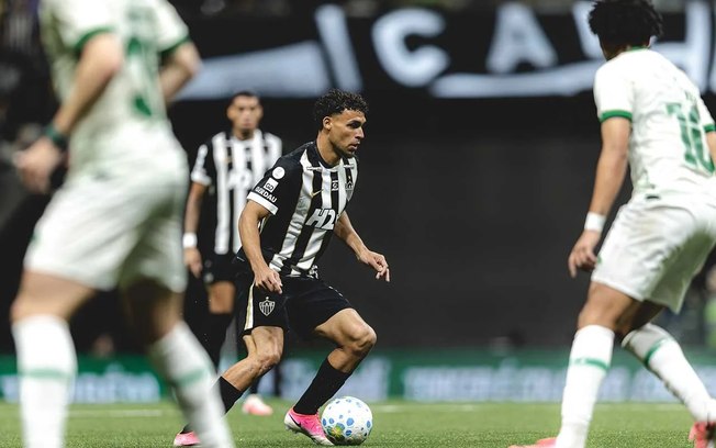 Clube não pagou ao Bahia por meta batida pelo zagueiro Vitor Hugo Clube não pagou ao Bahia por meta batida pelo zagueiro Vitor Hugo