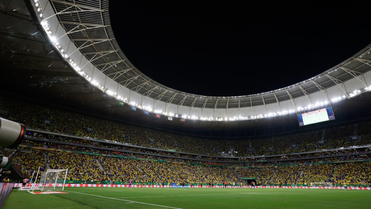O Mané Garrincha recebeu partida da seleção brasileira em março