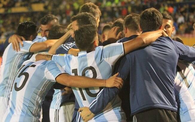 Jogadores da Argentina comemora a classificação para a Copa do Mundo