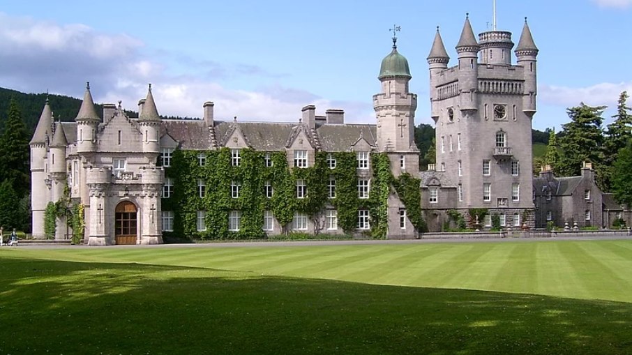 O Castelo de Balmoral, no interior da Escócia, onde a rainha Elizabeth II passou seus últimos dias de vida 