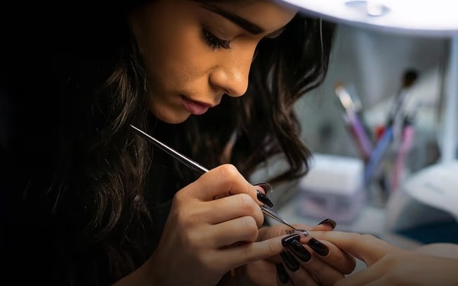 InfinitePay lança curso grátis para capacitar manicures