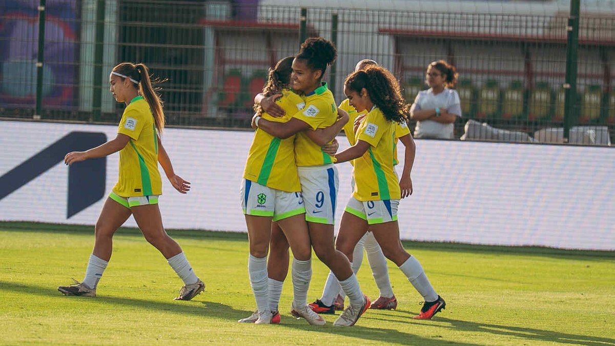 Brasil goleia Canadá na estreia da Copa do Mundo Feminina Sub-17