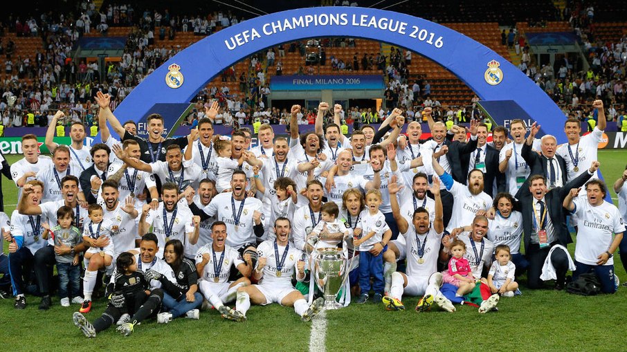 Ao lado de Bale, Benzema e Cristiano Ronaldo formaram um dos maiores trios da história do futebol Ao lado de Bale, Benzema e Cristiano Ronaldo formaram um dos maiores trios da história do futebol