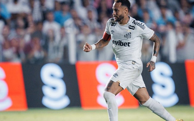 Santos discute presença de Neymar em duelo com Palmeiras no sintético Santos discute presença de Neymar em duelo com Palmeiras no sintético