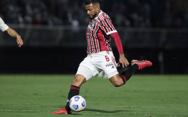 Com contrato até o final de 2022, Reinaldo termina temporada como líder de assistências do São Paulo