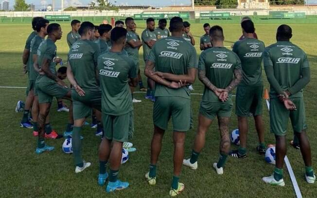 Fluminense abre parte final do treino em Cuiabá e encerra preparação para o Brasileirão