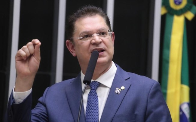 Comissão da Câmara aprova moção de louvor a Donald Trump