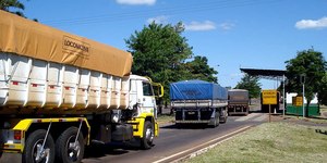 SC: caminhoneiros anunciam greve por alta do diesel