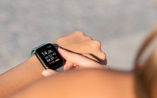 Apple Watch SE 3 atinge menor preço dos últimos 365 dias