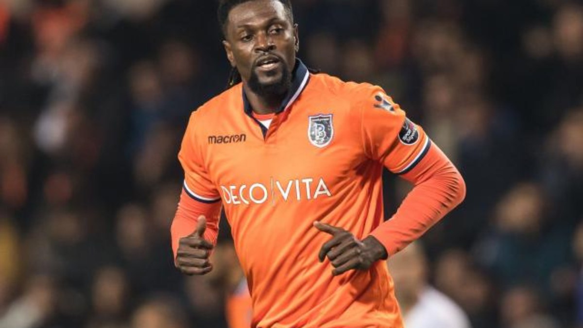 Adebayor anunciou aposentadoria do futebol aos 39 anos