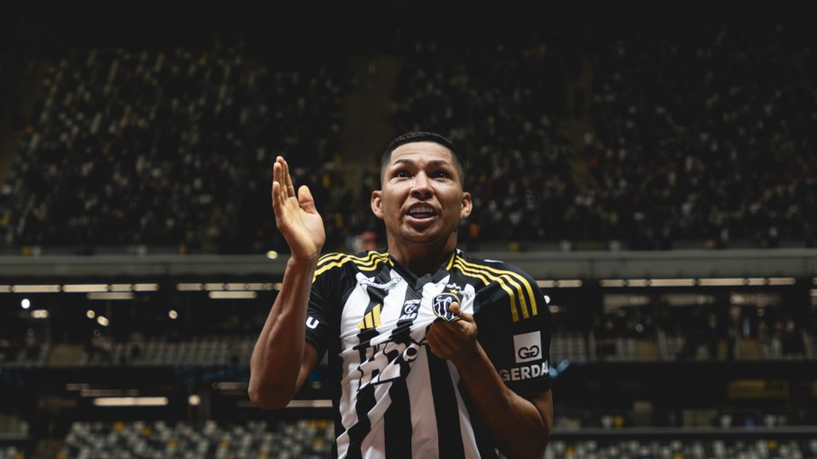 Rony comemora gol e fim de jejum Rony comemora gol e fim de jejum