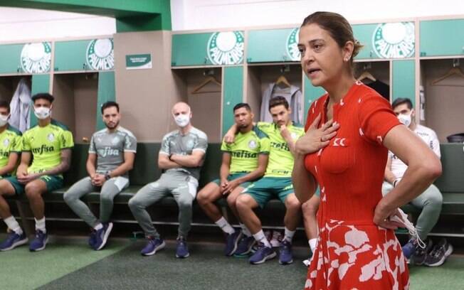 Leila diz que vai pagar auditoria do próprio bolso e festeja redução de R$ 4 milhões na folha do Palmeiras