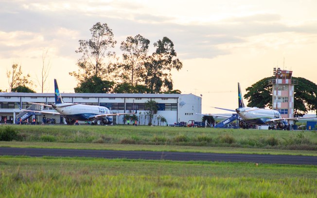 Aeroporto de Araçatuba terá voos extras para Maceió e Porto Seguro Aeroporto de Araçatuba terá voos extras para Maceió e Porto Seguro