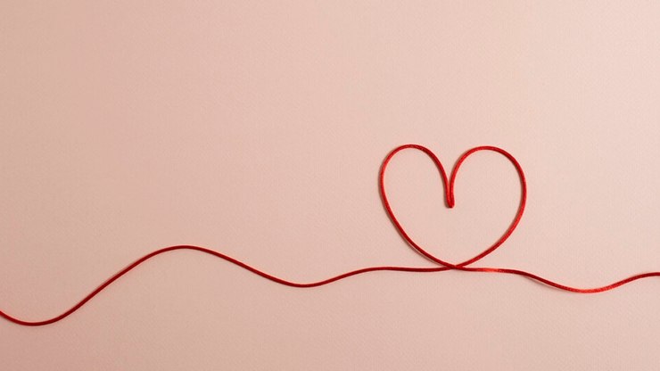 Amor próprio no relacionamento: a base para amar bem
