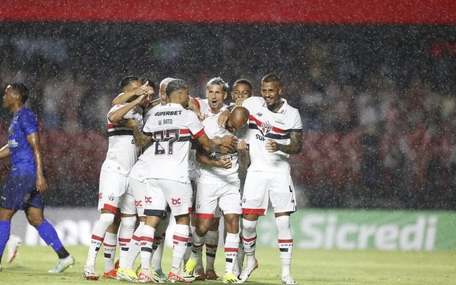 São Paulo terá sequência de cinco partidas em casa