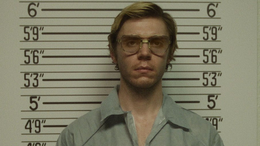 Dahmer': hit da Netflix expõe dilema perigoso de retratar assassinos