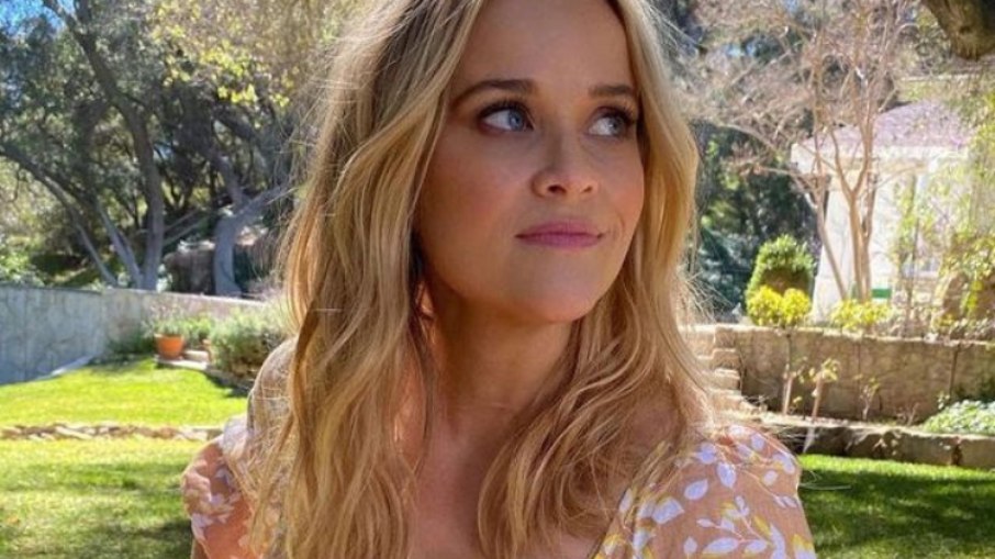 Reese Witherspoon coloca os próprios segredos de beleza em linha com a Biossance