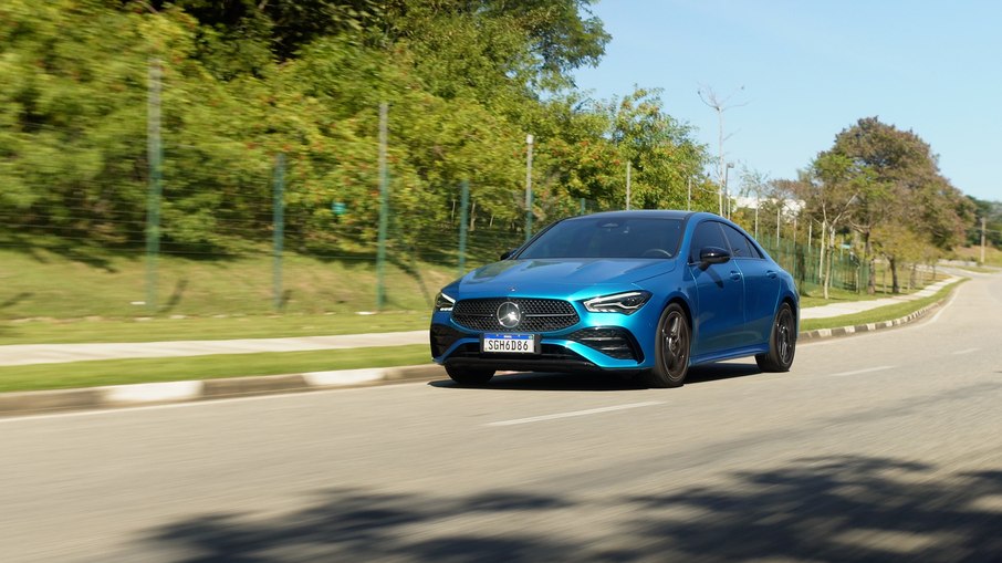 Mercedes-Benz CLA 200 AMG Line Mercedes-Benz CLA 200 AMG Line