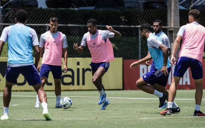 Cruzeiro ‘evita’ Belo Horizonte diante de pressão e fará treinos em Itu (SP)