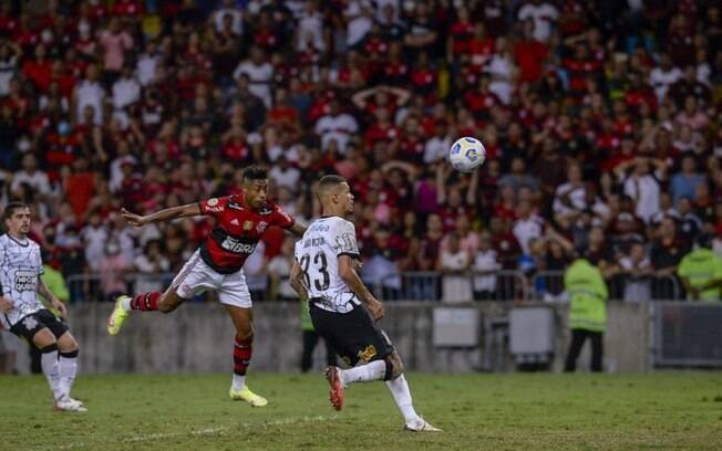 VÍDEO: veja a bela jogada do gol do Flamengo na vitória sobre o Corinthians
