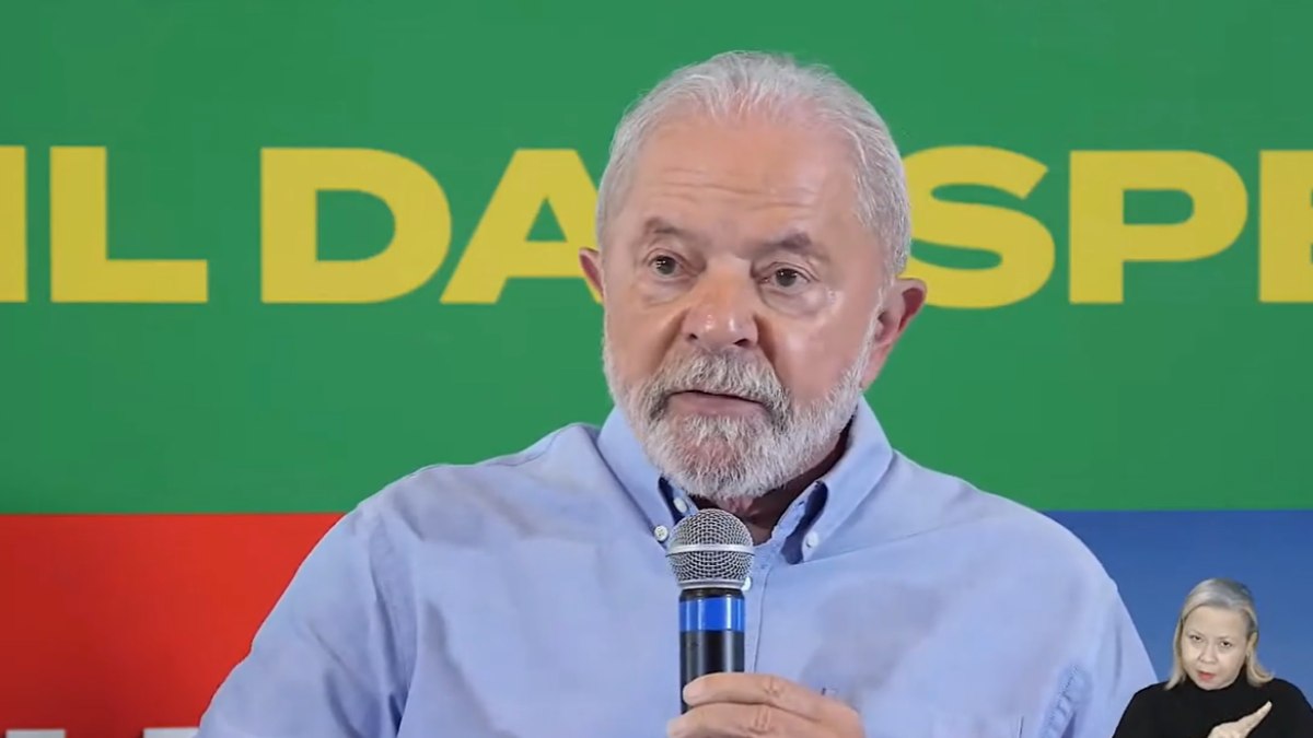 Lula em entrevista coletiva no Rio de Janeiro