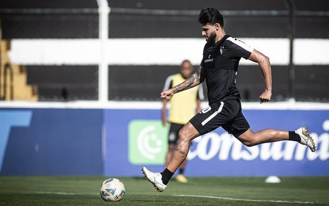 Operário recebe o Athletico no primeiro jogo das semifinais do Paranaense