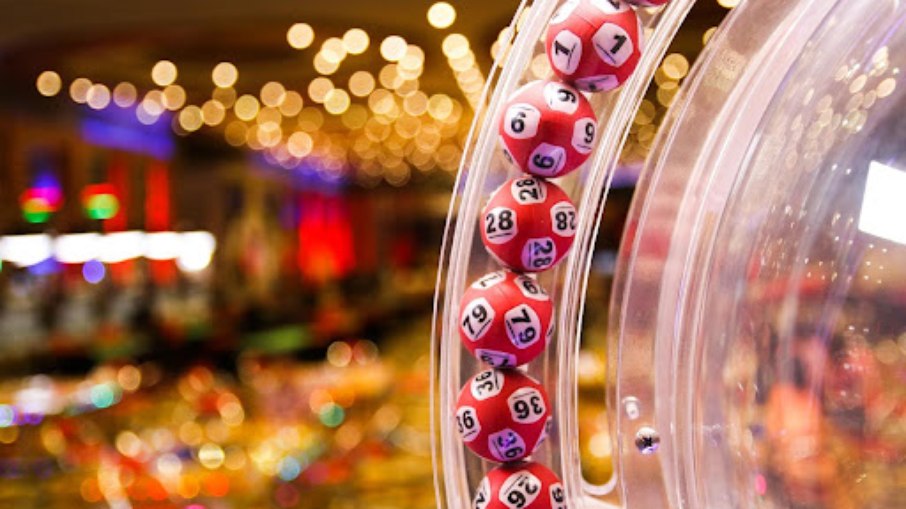Brasileiros podem participar do sorteio do Powerball por meio da The Lotter