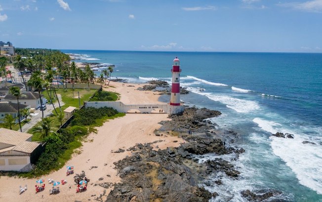 Bahia espera 180 mil turistas na temporada de cruzeiros