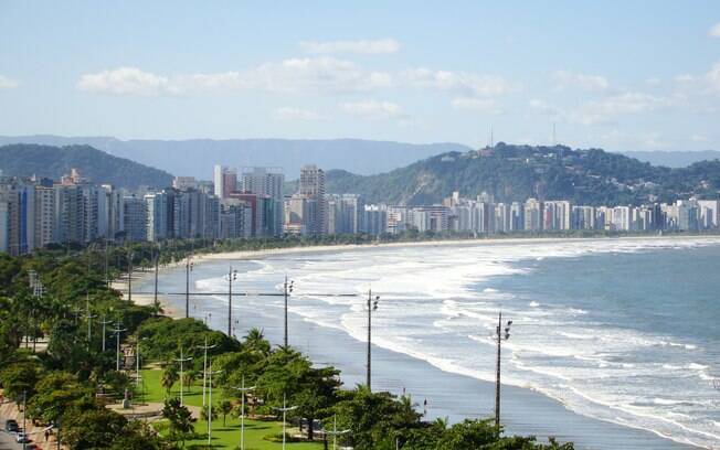 Santos tem ótimas opções para quem quer curtir um banho de mar neste fim de ano, como a Ponta da Praia