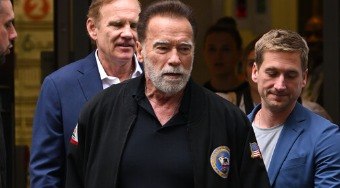 Schwarzenegger comenta operação para colocar marca-passo