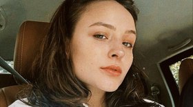 Larissa Manoela tira as longas madeixas e surge de cabelo curtinho