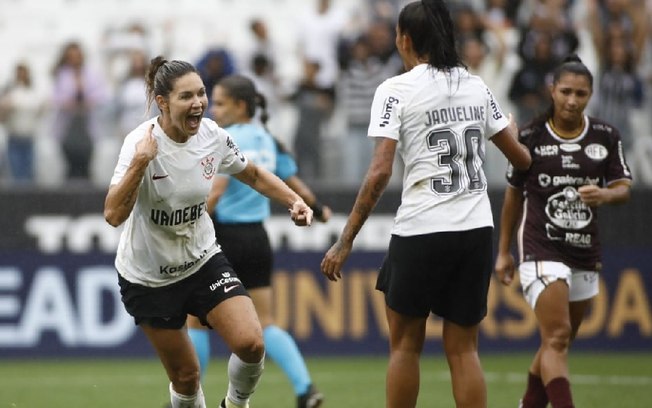Brasileirão feminino começa com mais de 50 patrocinadores entre os times