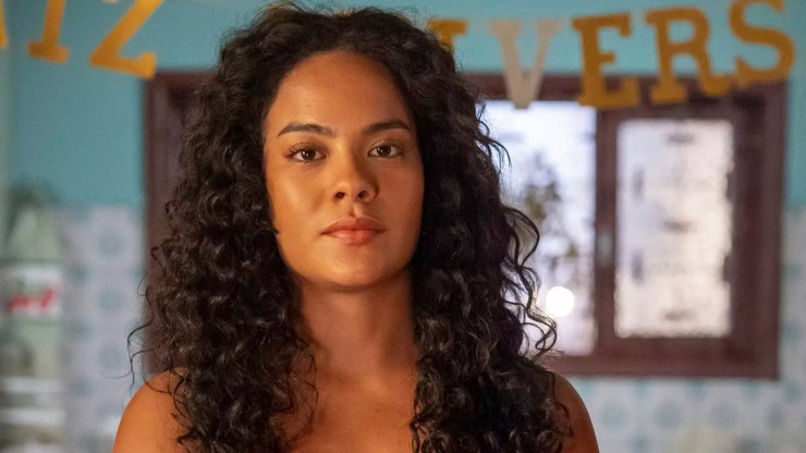 Bella Campos admite depressão nos bastidores de novela da Globo
