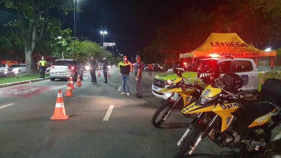 Na blitz, 28 pessoas foram autuadas por ingestão de bebida alcoólica.