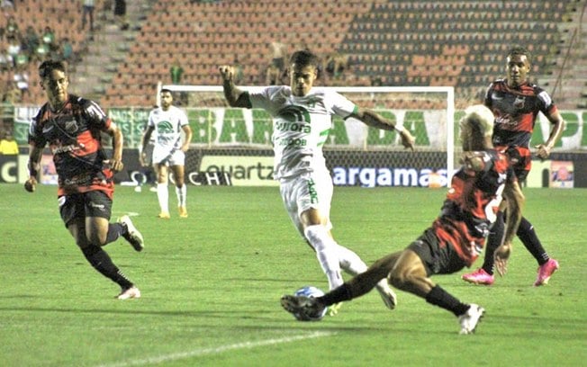 Ituano e Chapecoense não saíram do zero no interior paulista