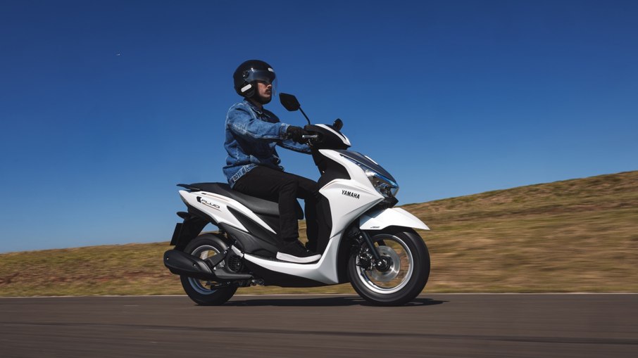 Yamaha Fluo ABS Hybrid Connected