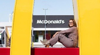 A%20mulher%20respons%C3%A1vel%20por%20construir%20McDonald's%20no%20Brasil