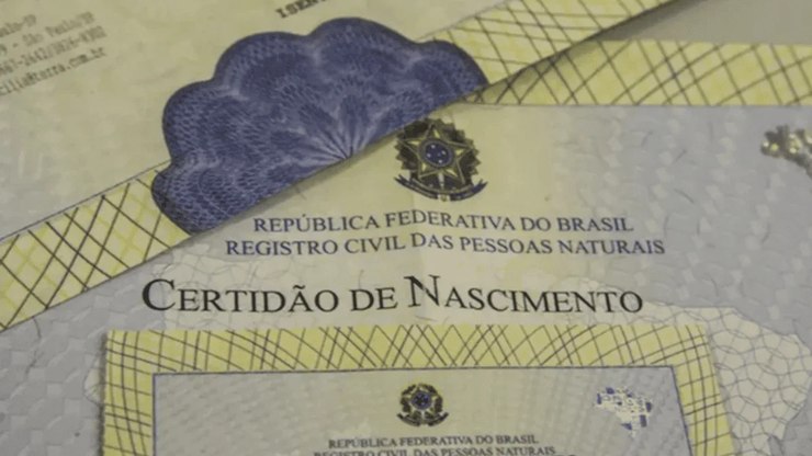 Abraço de Flávio e Michelle é tão genuíno quanto nota de R$ 3